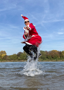 BAGATELLO Weihnachtskarte 2022 Jump!
