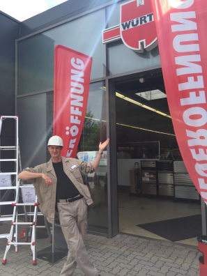 Arbeiter Walkact für Eröffnungs Zeremonien.