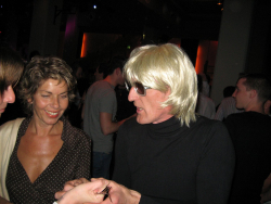 Andy Warhol Walkact