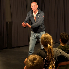 Pantomime-Workshop-Darstellen_und_Gestalten.JPG