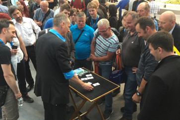 huetchenspieler_Messe_Ifat.jpg