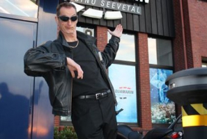 Security Walkact im Showpaket